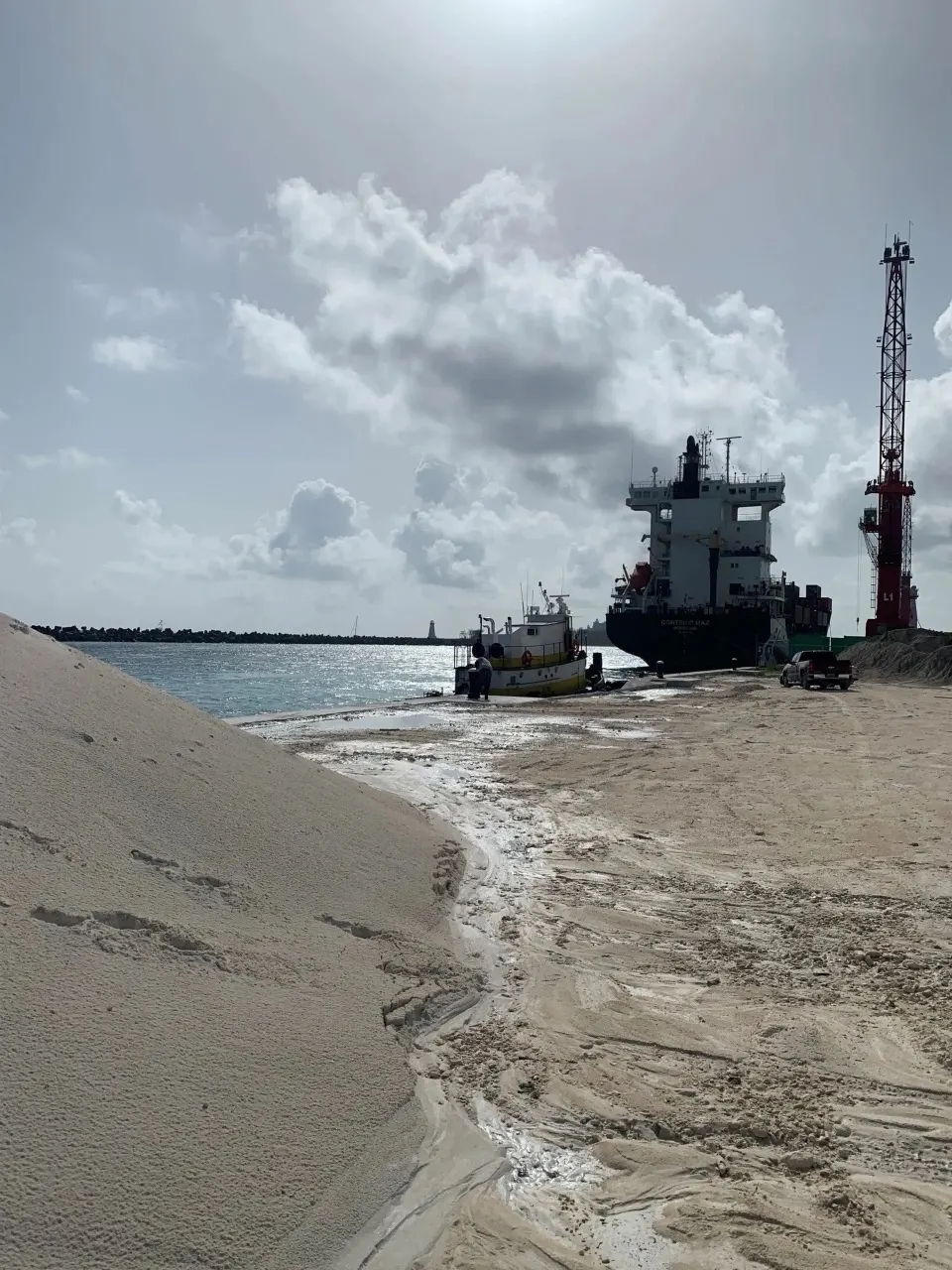 Photo of harvest or shipping operations